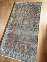 Load image into Gallery viewer, Vintage Turkish Blush and Ivory Runner Rug