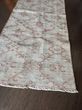 Load image into Gallery viewer, Vintage Turkish Ecru and Salmon Accent Rug