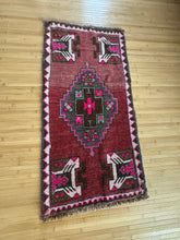 Load image into Gallery viewer, Vintage Turkish Eggplant and Pink Ruggie Rug