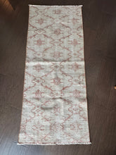Load image into Gallery viewer, Vintage Turkish Ecru and Salmon Accent Rug