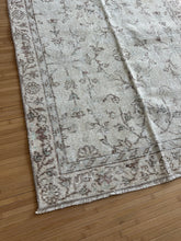 Load image into Gallery viewer, Vintage Turkish Faded Neutral and Green Runner Rug