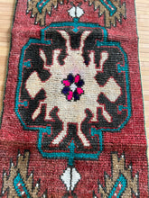 Load image into Gallery viewer, Vintage Turkish Maroon Ruggie Rug
