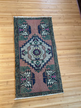 Load image into Gallery viewer, Vintage Turkish Mauve and gray Ruggie Rug