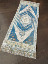 Load image into Gallery viewer, Vintage Tan and Blue Turkish Ruggie Rug