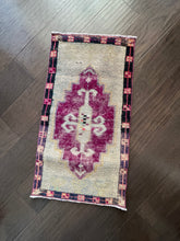 Load image into Gallery viewer, Vintage Turkish Magenta and Ecru Ruggie