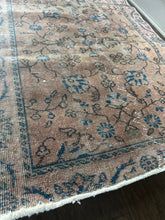 Load image into Gallery viewer, Vintage Turkish Blush and Blue Accent Rug