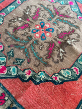 Load image into Gallery viewer, Vintage Turkish Pink Ang Green Square Ruggie Rug