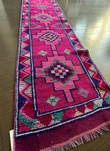 Load image into Gallery viewer, Vintage Turkish Pink and Purple Herki Runner Rug