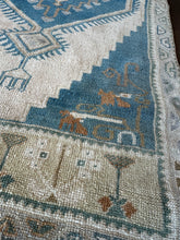 Load image into Gallery viewer, Vintage Tan and Blue Turkish Ruggie Rug