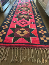 Load image into Gallery viewer, Vintage Turkish Kilim Pink and Navy Star Runner Rug