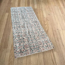 Load image into Gallery viewer, Vintage Turkish Ecru and Rust Accent Rug