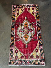 Load image into Gallery viewer, Vintage Turkish Yellow and Red Accent Rug