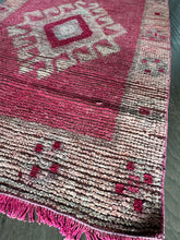 Load image into Gallery viewer, Vintage Pink and White Herki Turkish Rug Runner