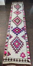 Load image into Gallery viewer, Vintage Turkish Herki Runner Rug