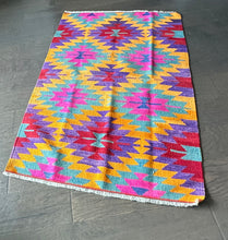 Load image into Gallery viewer, Vintage Turkish Bright Aztec Kilim Accent Rug