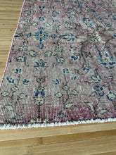 Load image into Gallery viewer, Vintage Turkish Mulberry and Blue Runner Rug