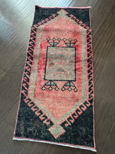 Load image into Gallery viewer, Vintage Turkish Black and Salmon Ruggie
