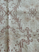 Load image into Gallery viewer, Vintage Turkish Peach and Dark Coral Runner Rug