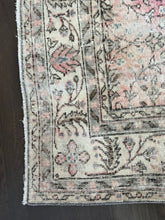 Load image into Gallery viewer, Vintage Turkish Coral and Ivory Area Rug
