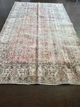Load image into Gallery viewer, Vintage Turkish Coral and Ivory Area Rug