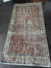 Load image into Gallery viewer, Vintage Turkish Blush and Ivory Runner Rug