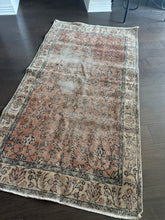 Load image into Gallery viewer, Vintage Turkish Blush and Ivory Runner Rug