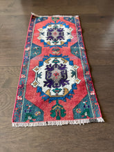 Load image into Gallery viewer, Vintage Brick Red and Forest Green Ruggie Rug