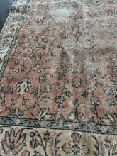 Load image into Gallery viewer, Vintage Turkish Blush and Ivory Runner Rug