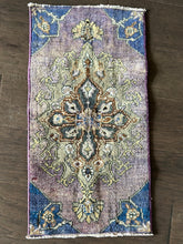 Load image into Gallery viewer, Vintage Turkish Purple and Blue Ruggie Rug