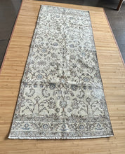 Load image into Gallery viewer, Vintage Turkish Ivory and Blue Runner Rug
