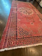 Load image into Gallery viewer, Vintage Turkish Faded Red Accent Rug
