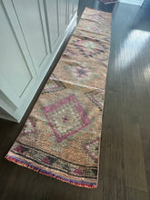 Load image into Gallery viewer, Vintage Turkish Ecru, Pink and Yellow Herki Runner Rug
