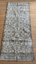 Load image into Gallery viewer, Vintage Turkish Ivory and Blue Runner Rug
