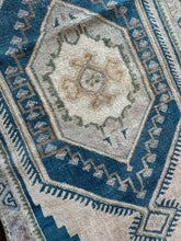 Load image into Gallery viewer, Vintage Tan and Blue Turkish Ruggie Rug
