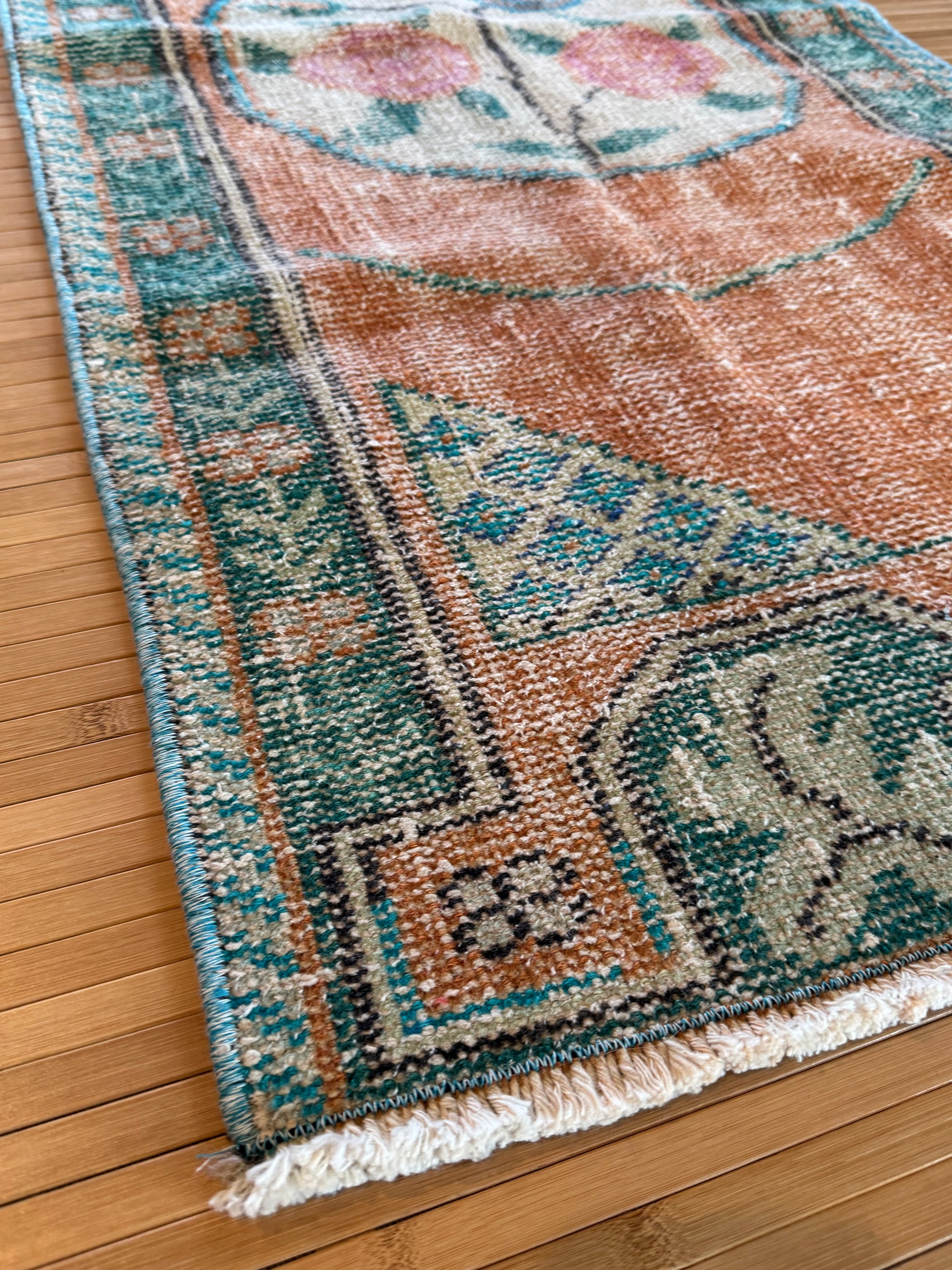 140.5×225\"Sugar plum”ViNTAGE TURKiSH RUG 140.5×225