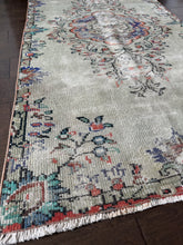 Load image into Gallery viewer, Vintage Turkish rug
