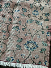 Load image into Gallery viewer, Vintage Turkish Mauve and Teal Accent Rug
