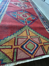 Load image into Gallery viewer, Vintage Turkish Geometric Bright Runner Rug

