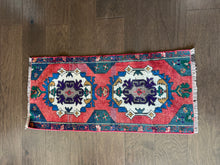 Load image into Gallery viewer, Vintage Brick Red and Forest Green Ruggie Rug
