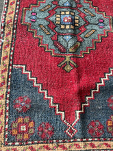 Load image into Gallery viewer, Vintage Turkish Gray and Red Ruggie Rug
