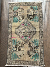 Load image into Gallery viewer, Vintage Turkish Neutral and Turquoise Ruggie
